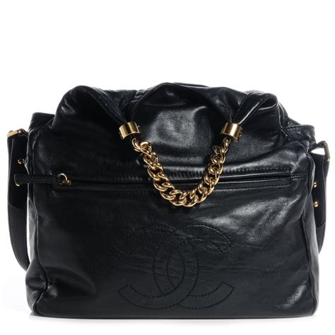 CHANEL Calfskin Medium Rodeo Drive Tote Black.